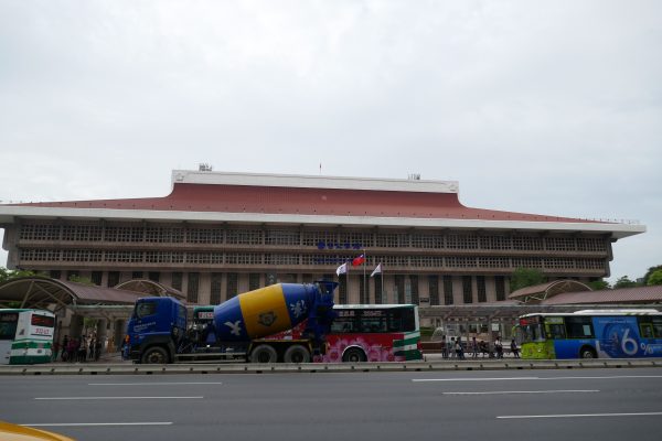 台北駅